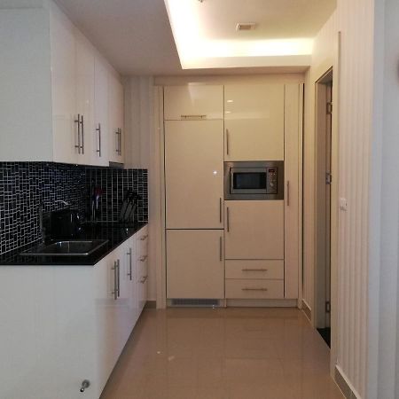 Cosy Beach View Apartments Pattaya Eksteriør billede