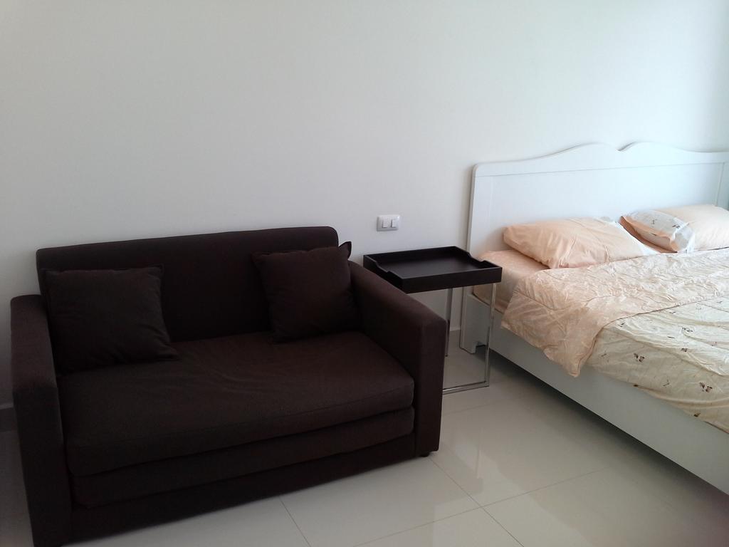 Cosy Beach View Apartments Pattaya Eksteriør billede