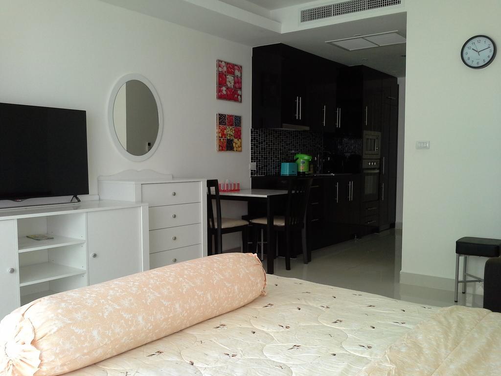Cosy Beach View Apartments Pattaya Eksteriør billede