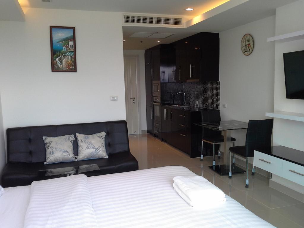 Cosy Beach View Apartments Pattaya Eksteriør billede